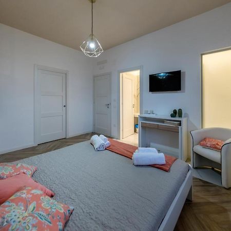 B&B Palazzo Arcieri Σαλέρνο Εξωτερικό φωτογραφία